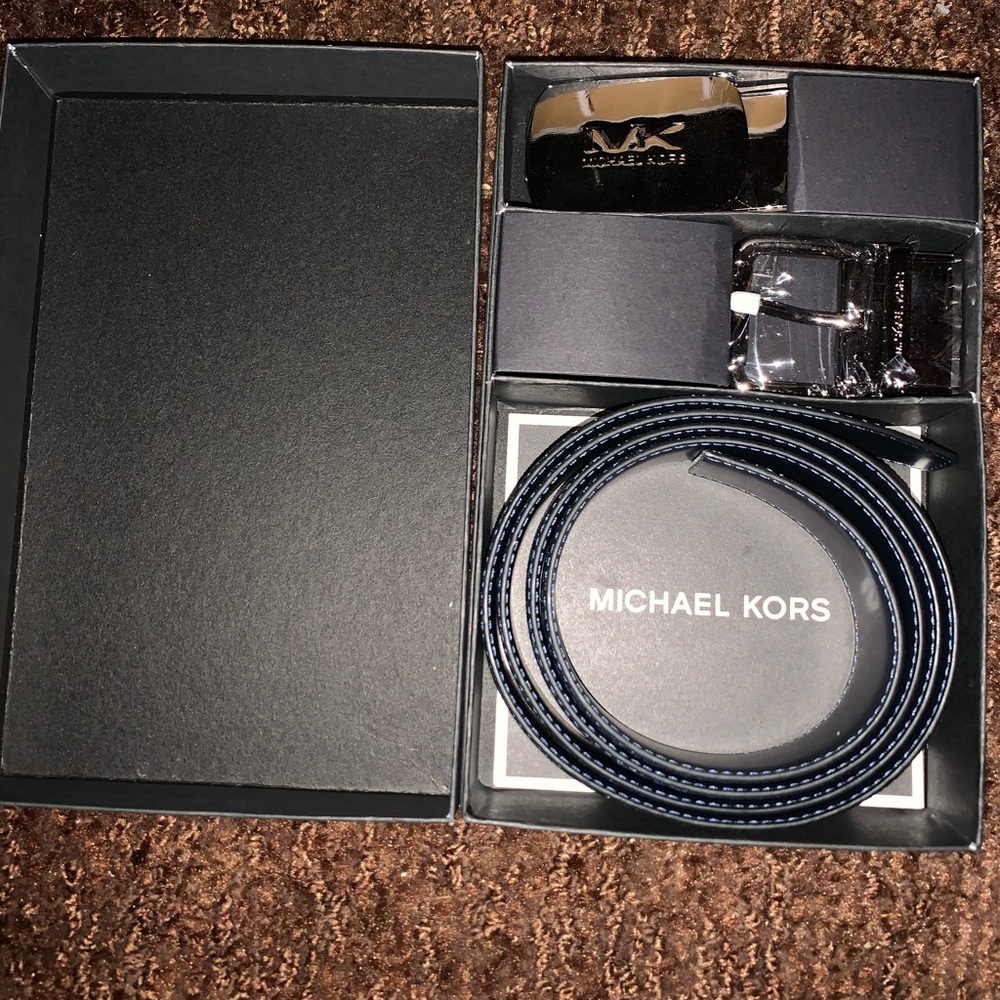Michael Kors 4-In-1 Logo Belt Box Set